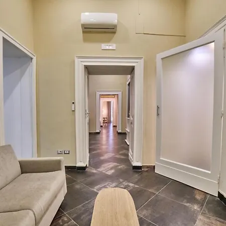 Via Niccolo Tommaseo 14 Apartment Naples