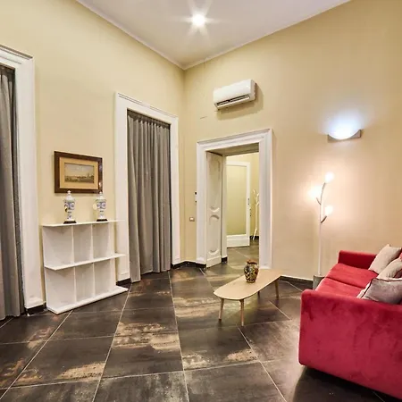 Via Niccolo Tommaseo 14 Apartment
