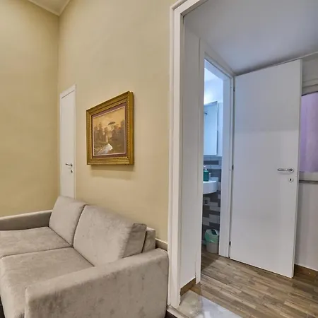 Via Niccolo Tommaseo 14 Apartment Naples