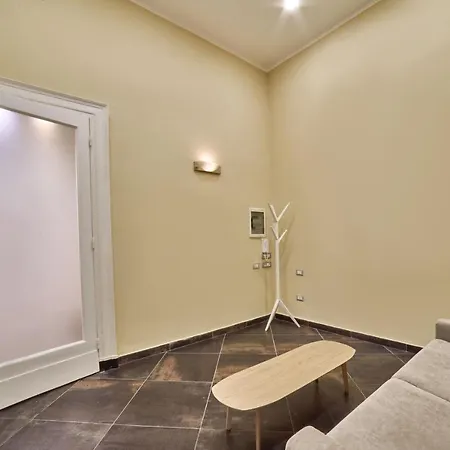 Apartment Via Niccolo Tommaseo 14 Naples