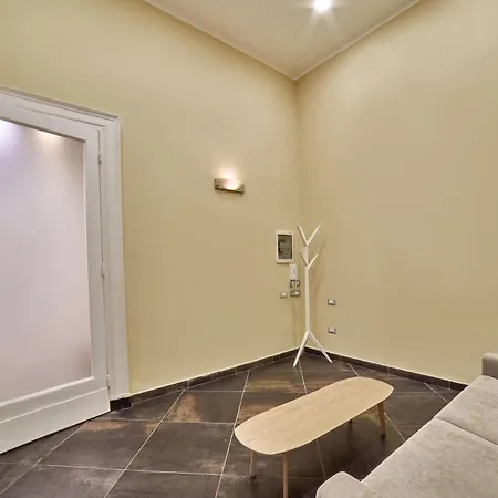 Via Niccolo Tommaseo 14 Apartament Neapol